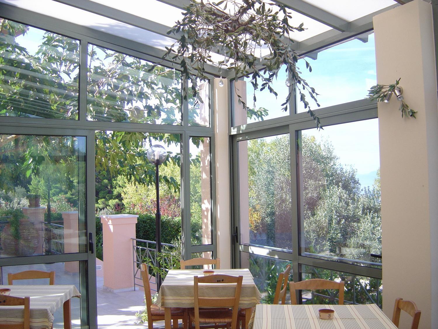 Eleonas Hotel Rovies Bagian luar foto