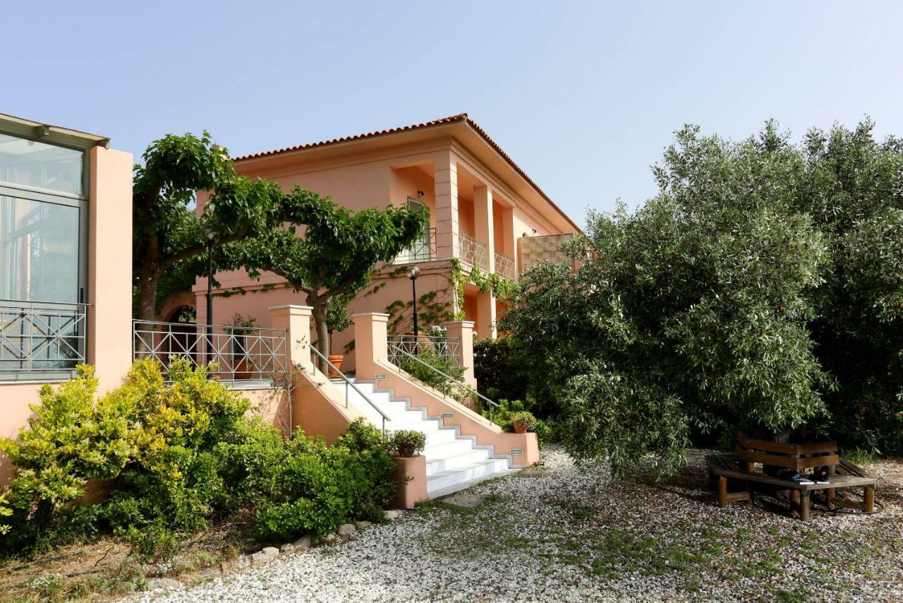 Eleonas Hotel Rovies Bagian luar foto